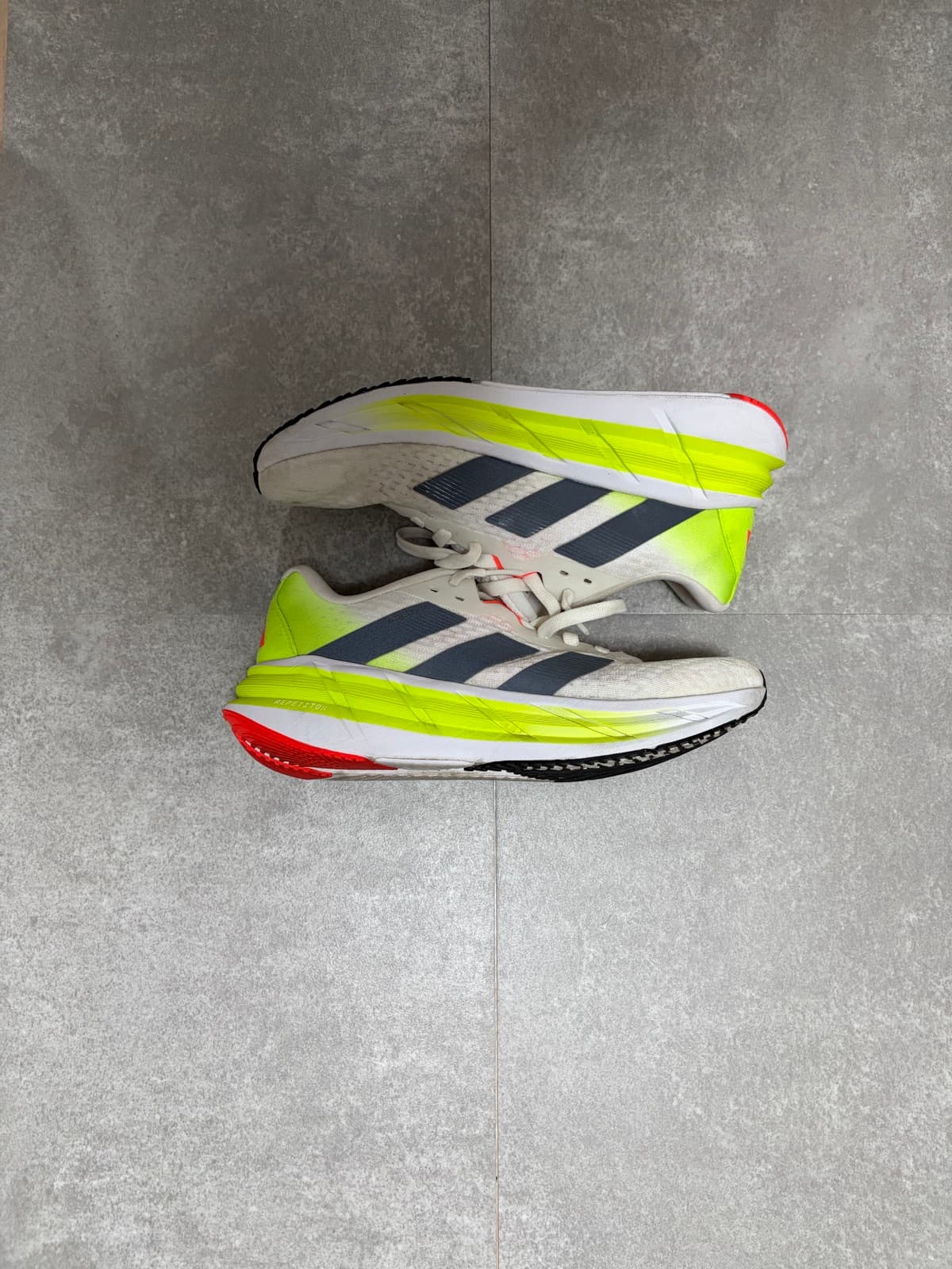 adidas ADISTAR 4 実物写真 1